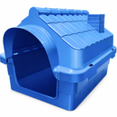 Casinha para pets em plástico azul, formato de casa, produto para transporte ou abrigo de animais.